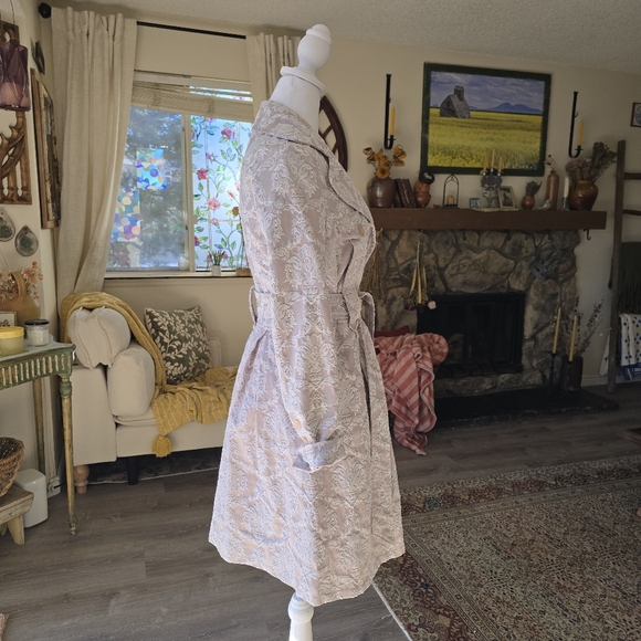 STUNNING Vintage Lace Trench Coat Romantic Goth - Picture 5 of 11